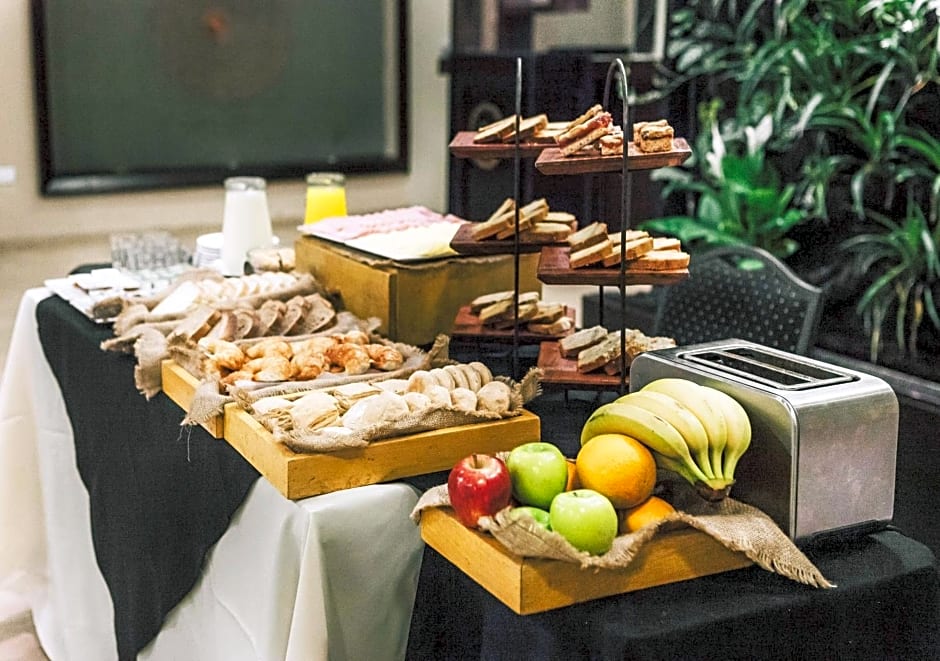 Hotel Carlos V by DOT Urban