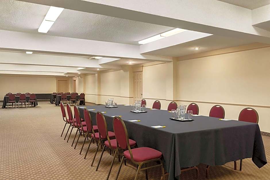 Days Inn by Wyndham London