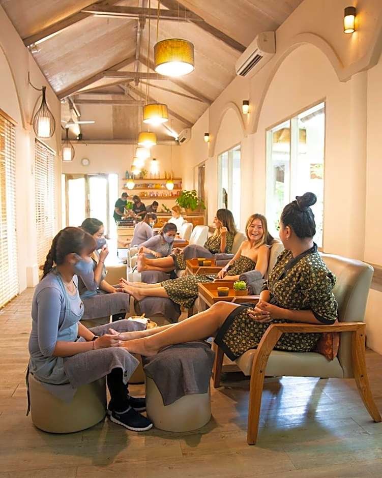 PinkCoco Uluwatu - Constant Surprises & for Cool Adults Only