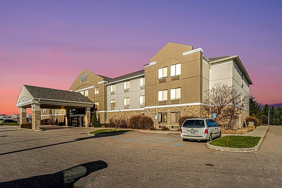 Country Inn & Suites by Radisson, South Haven, MI