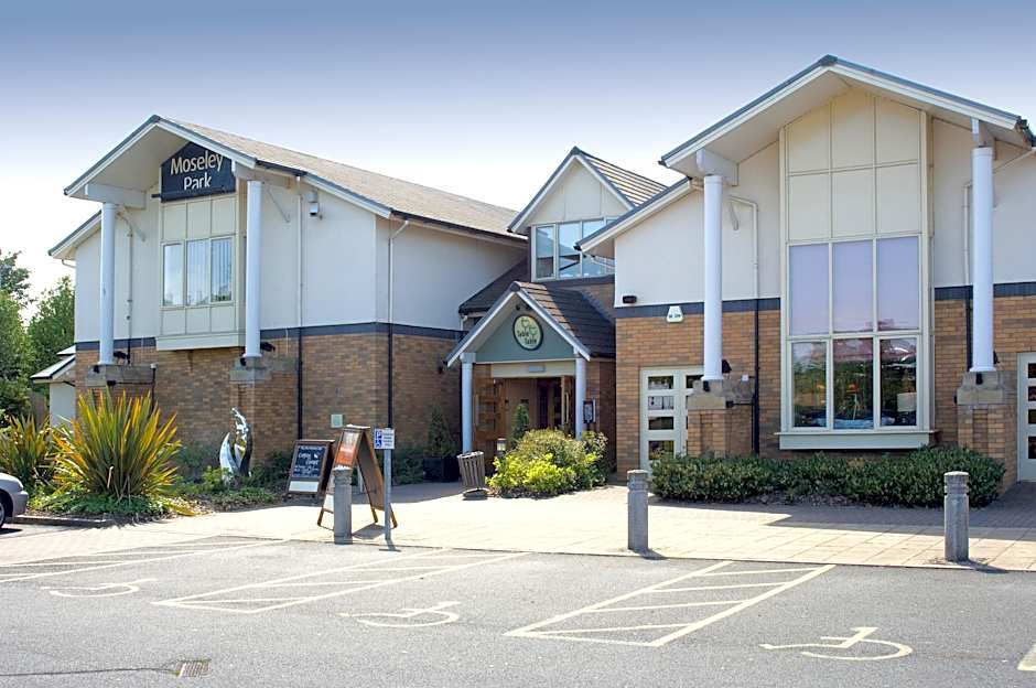 Premier Inn Wolverhampton North