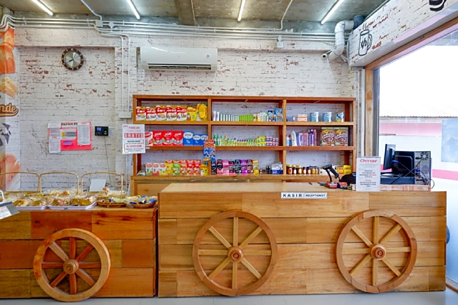 RedDoorz Syariah near Universitas Negeri Gorontalo 2