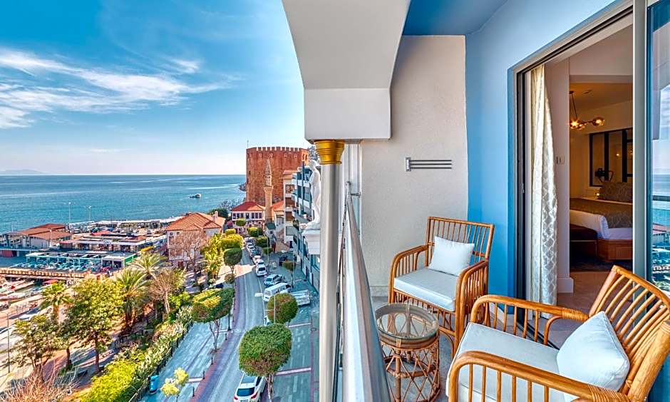 Numa Port Hotel