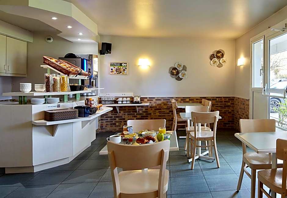 B&B HOTEL Saclay