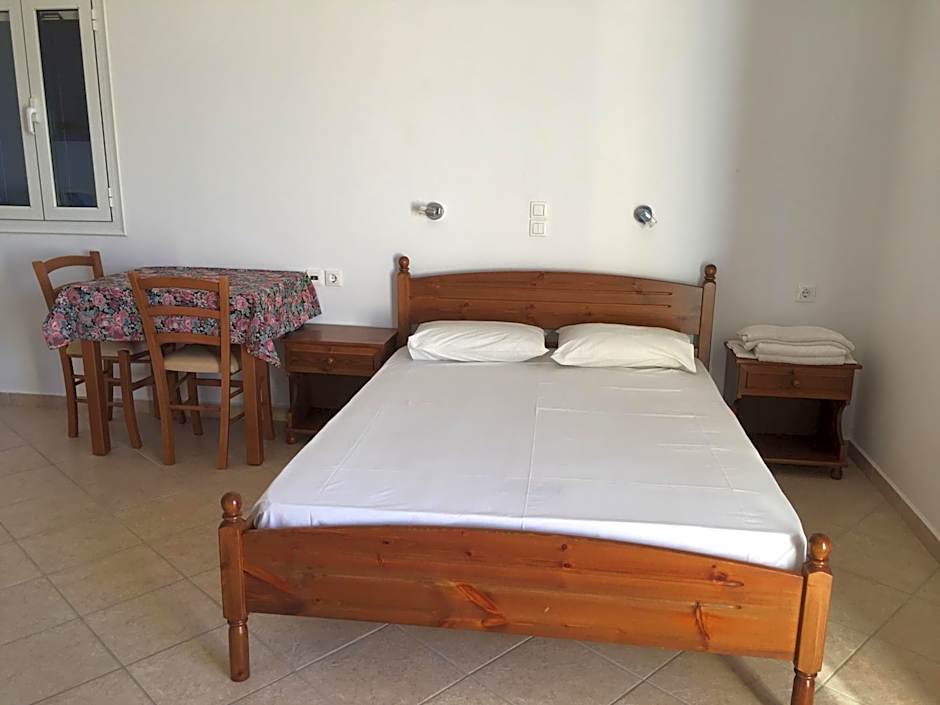 Eugenia travasarou sea view appartments