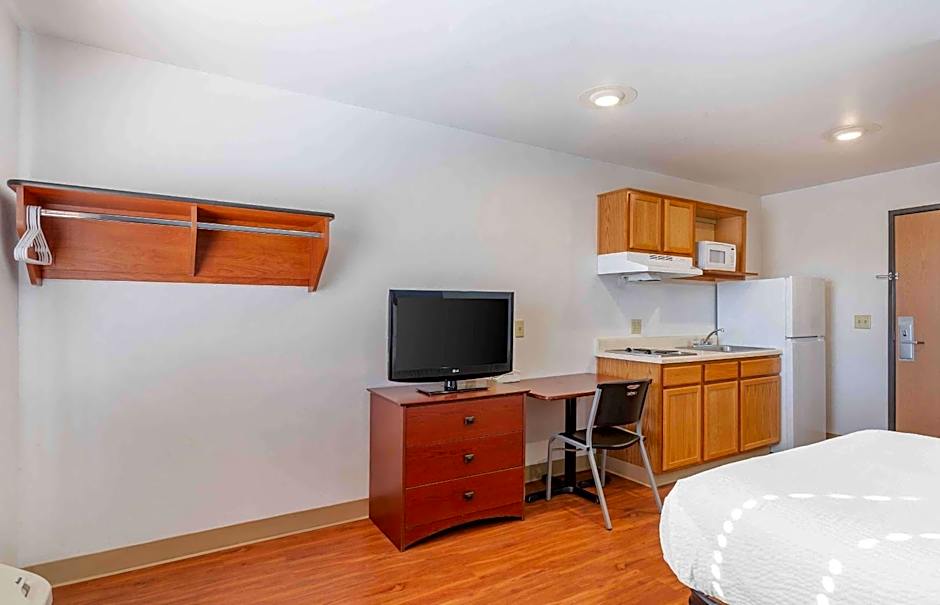 Extended Stay America Select Suites - Omaha - Southwest