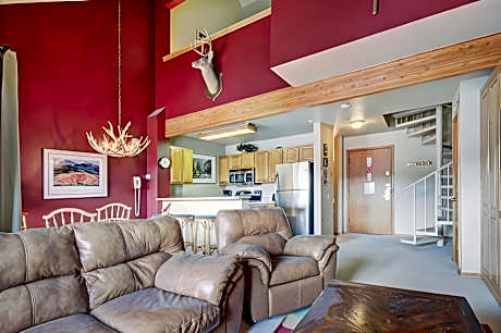 Studio Condominium