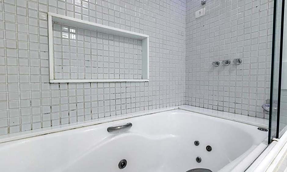 Tabas Espaçoso apê 3 quartos em Ipanema IP0046