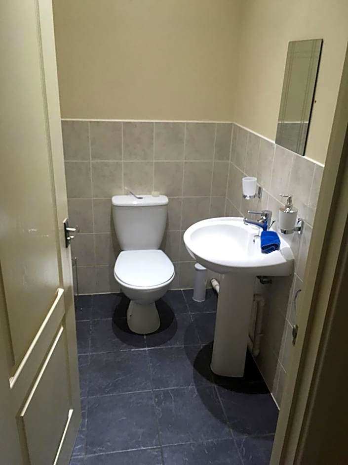 MARLEY MANSIONs APARTMENTS - KING ST REF : 10/3