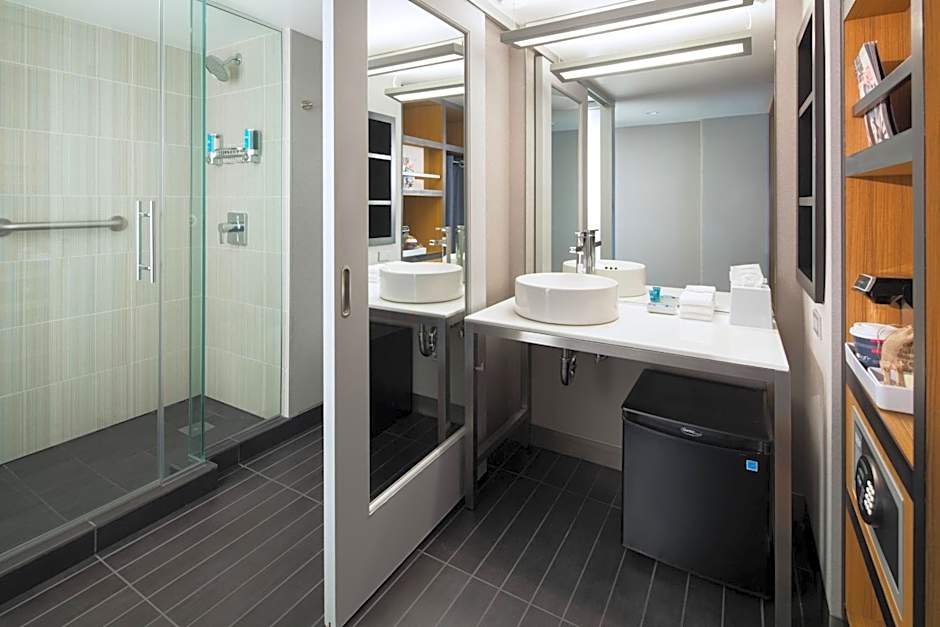 Aloft San Francisco Airport