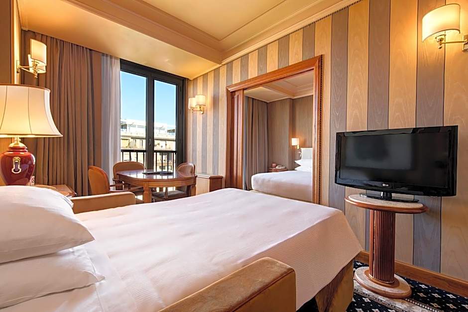 Hotel Capitol