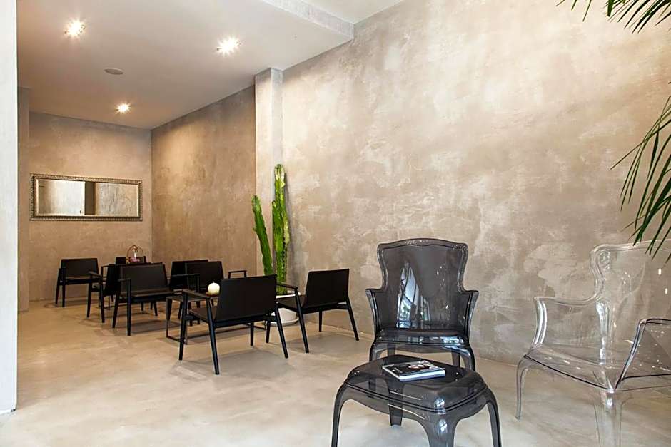Hotel Alex