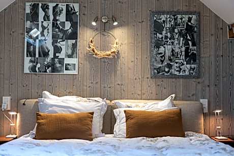 One-Bedroom Apartment with Terrace