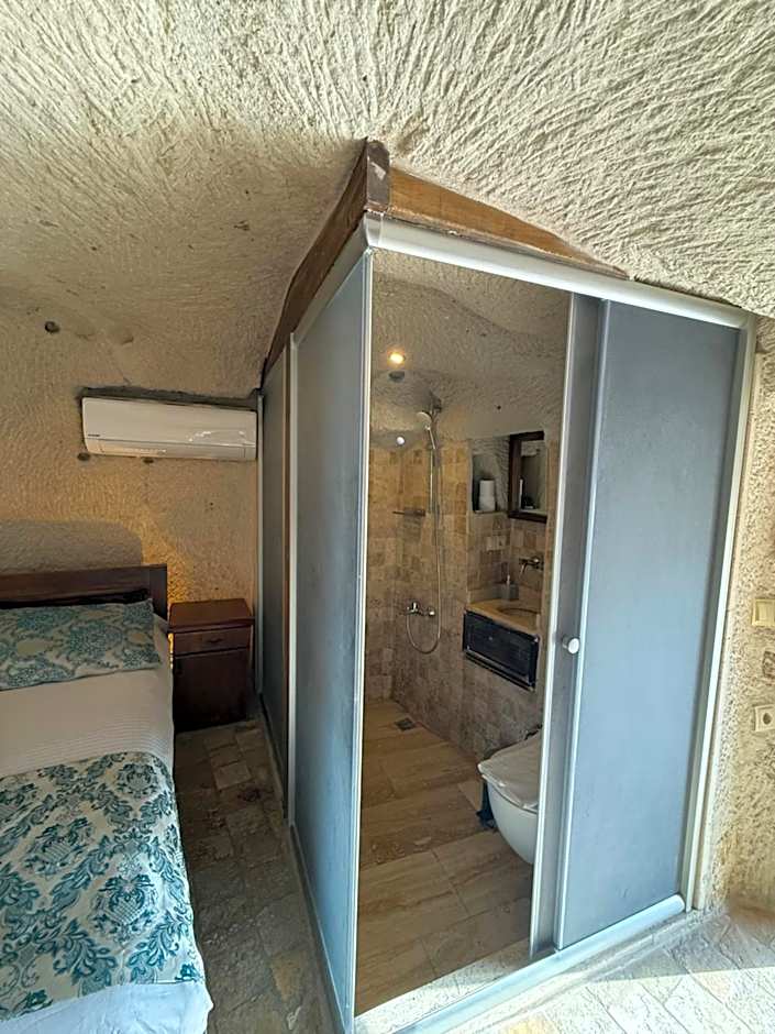 Arif Cave Hotel