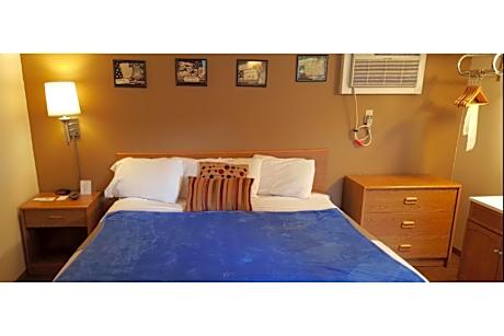 Queen Bed Non-Smoking