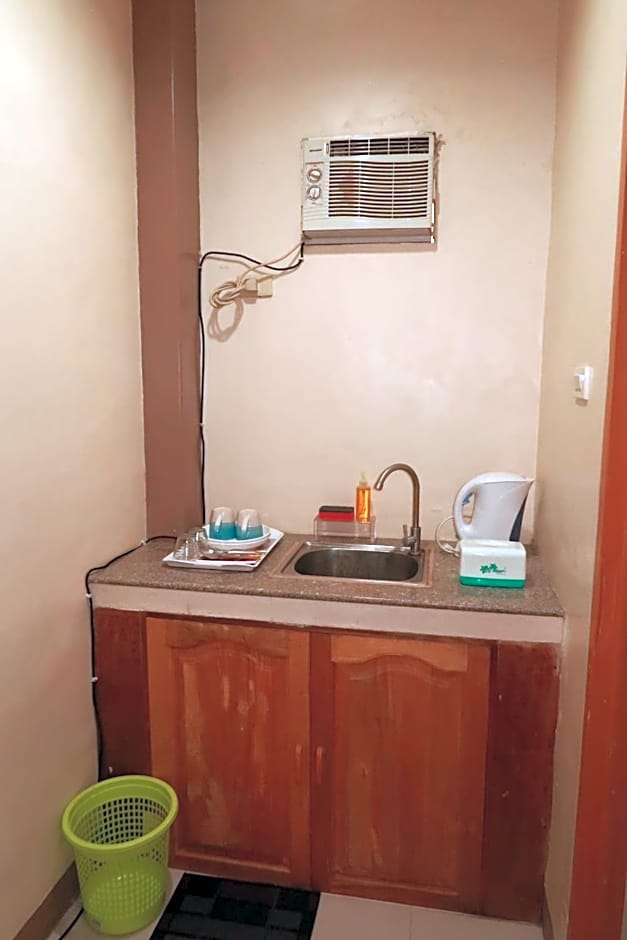 Jo-Cris Apartelle
