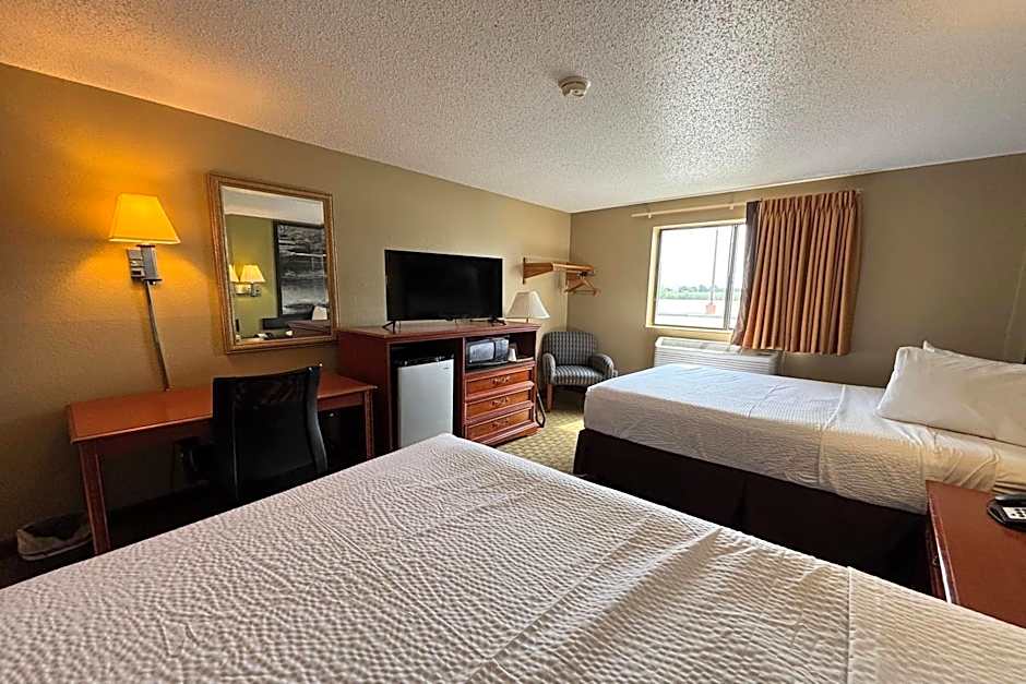 Super 8 by Wyndham Pontiac