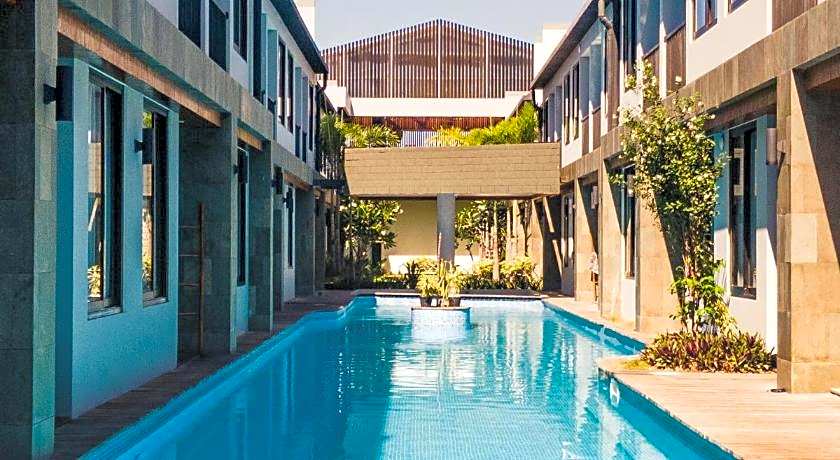 Royal Regantris Trawangan