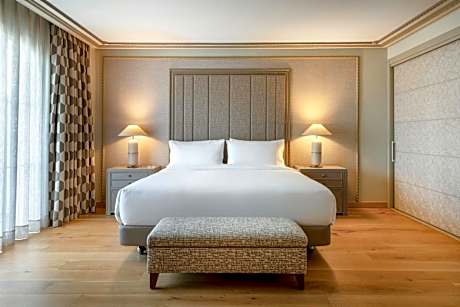 King Suite with Balcony and Limited View