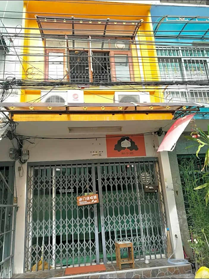 Miss Zhao Hostel – Bangkok, NY