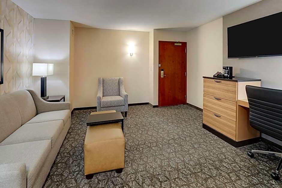 Drury Inn & Suites Birmingham Lakeshore Drive