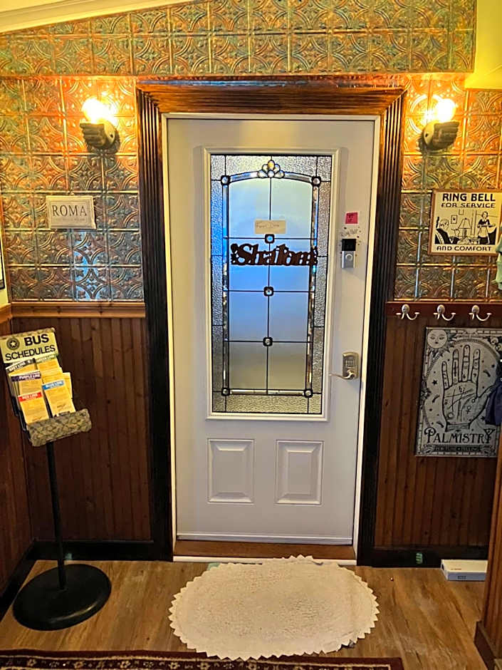 Billie's Backpackers Hostel