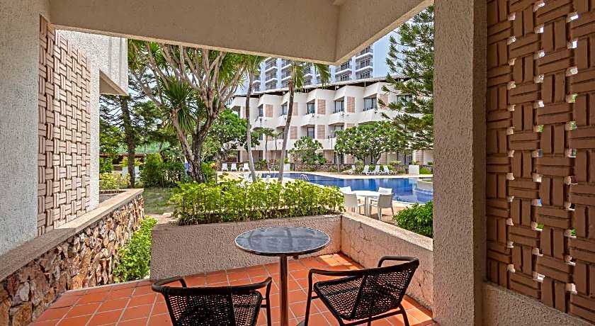 Tropicana Hotel (SHA Extra Plus)