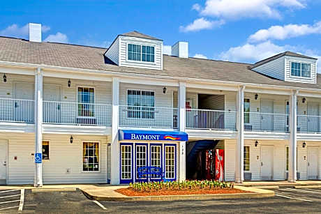 Baymont by Wyndham Smithfield