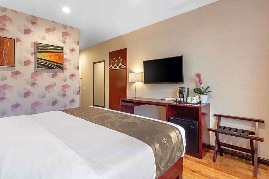 The L Hotel, Ascend Hotel Collection