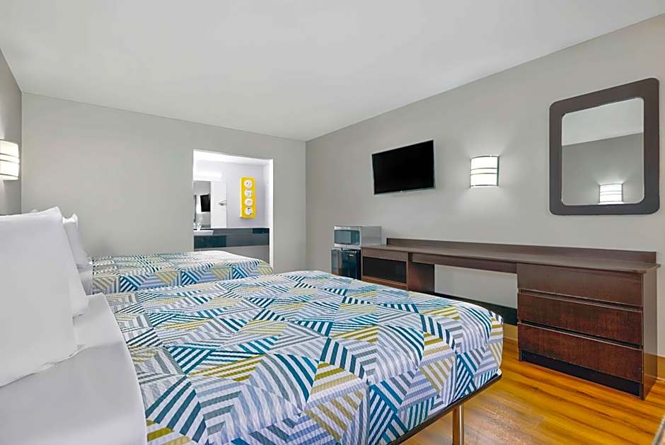 Motel 6-Plano, TX - Plano Northeast