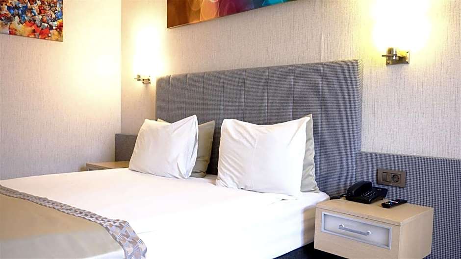Midas Hotel