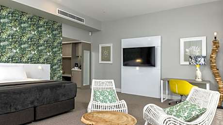 Executive Luxury Suite