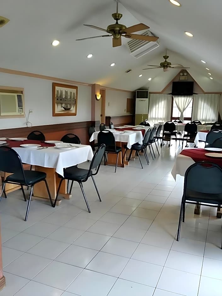 Dumaguete Royal Suite Inn