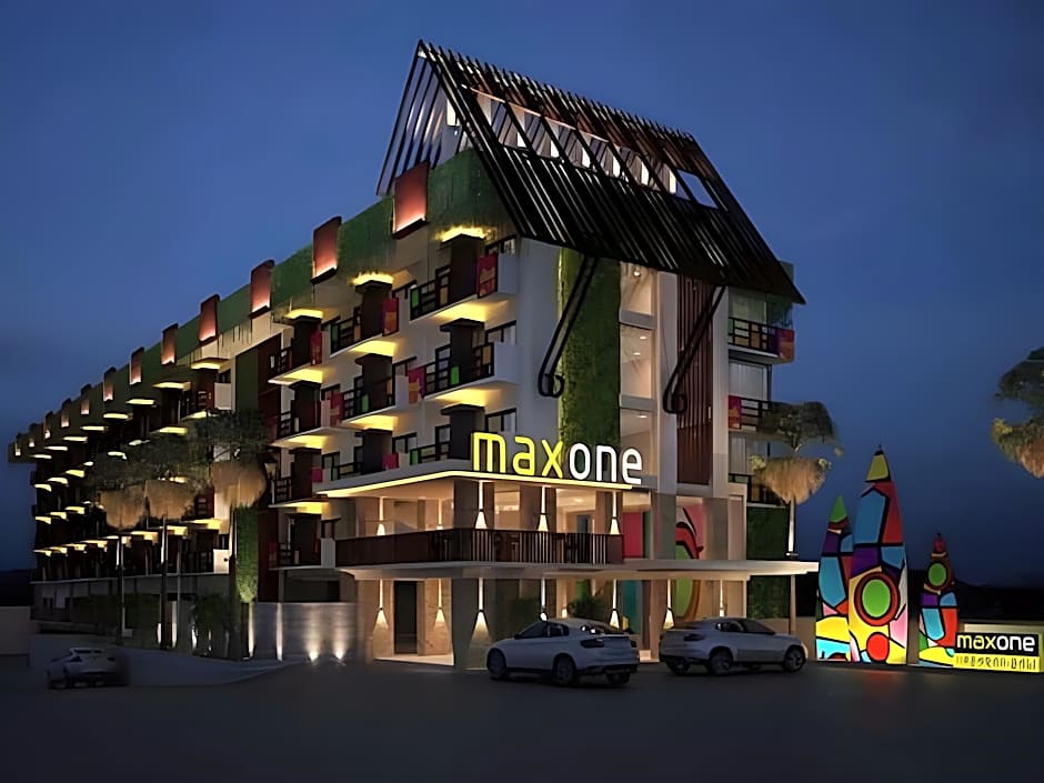 Maxonehotels At Bukit Jimbaran