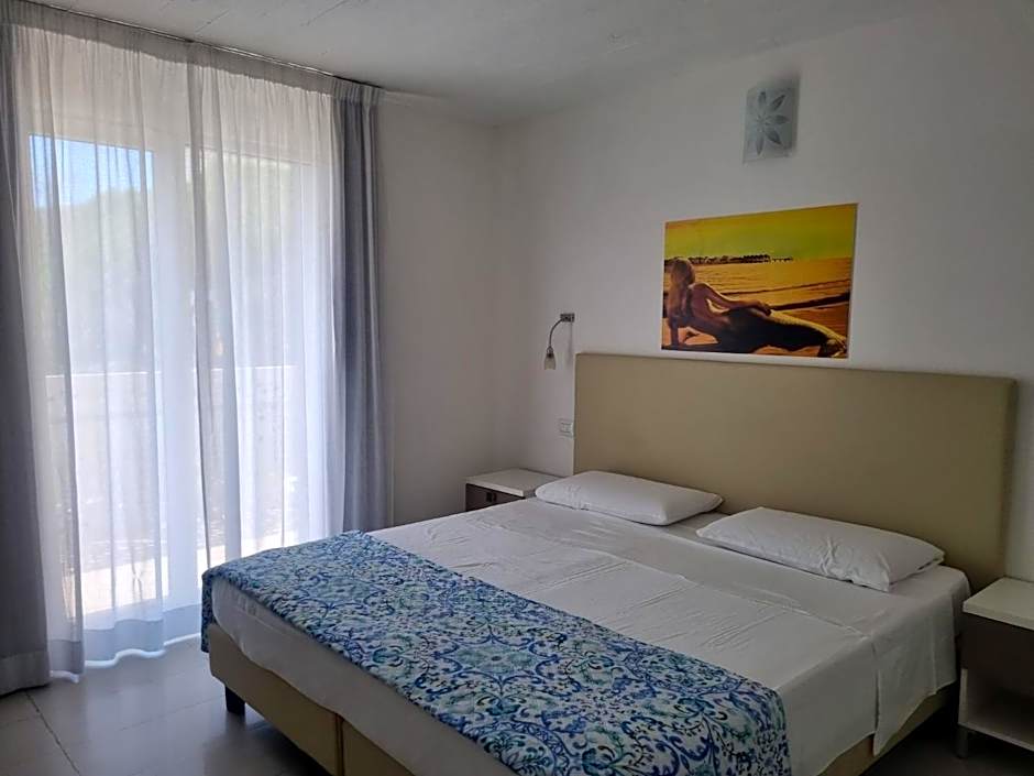 Aparthotel Holiday