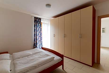 Apartment with Garden View