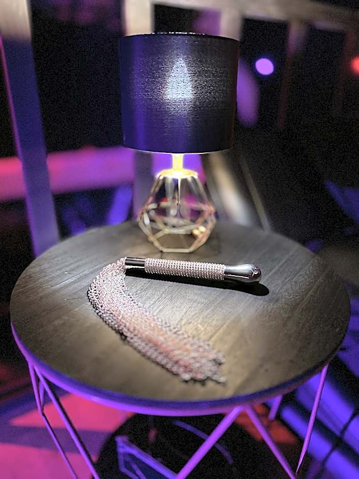 Loveroom de luxe - Thème 50 nuances de grey maison privative spa insolite