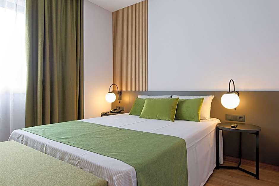 Hotel Dwo Colours Alcala