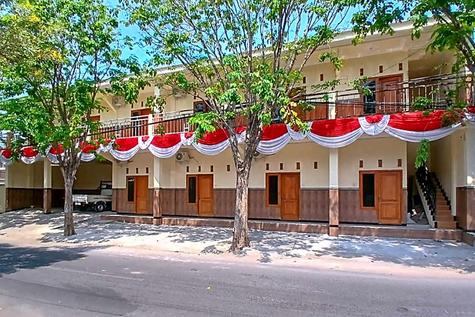 RedDoorz @ Dien Homestay Syariah Alun-alun Pasuruan