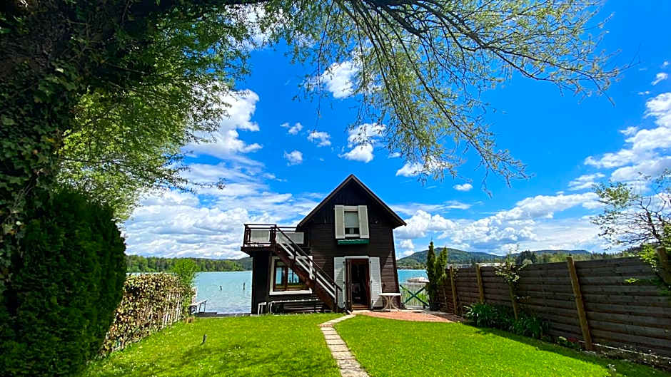 Dietrichsteinerhof Apartments & Rooms