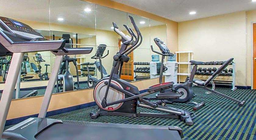 Quality Inn Ottawa near Starved Rock State Park