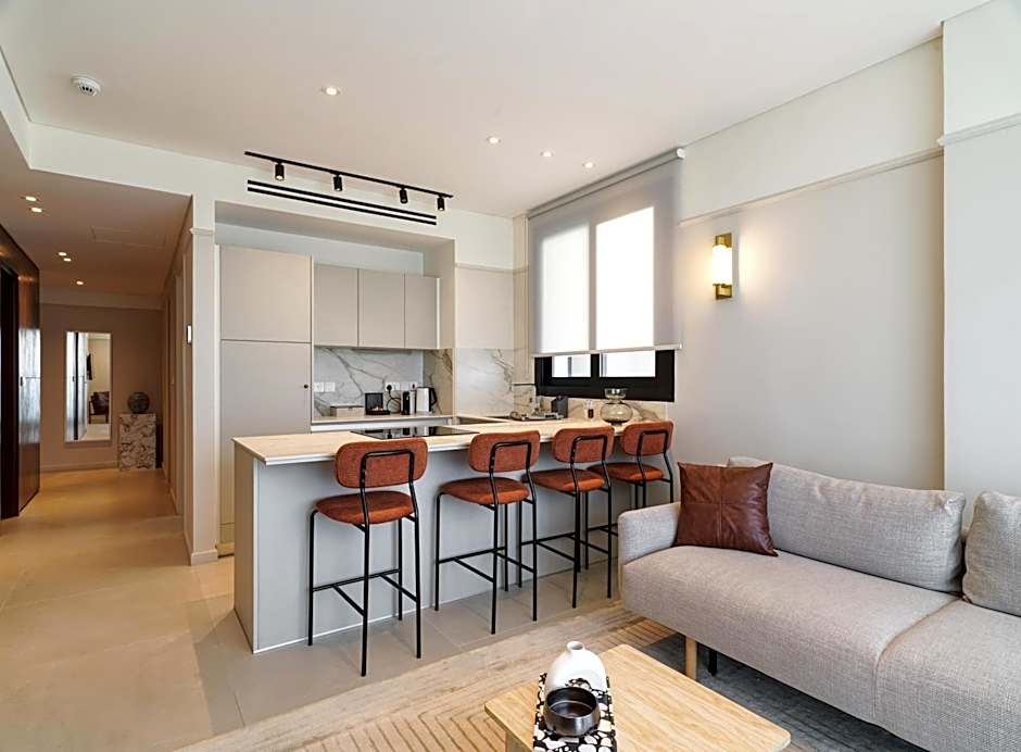 LIV Mackenzie Beach Suites Larnaca ADULTS ONLY