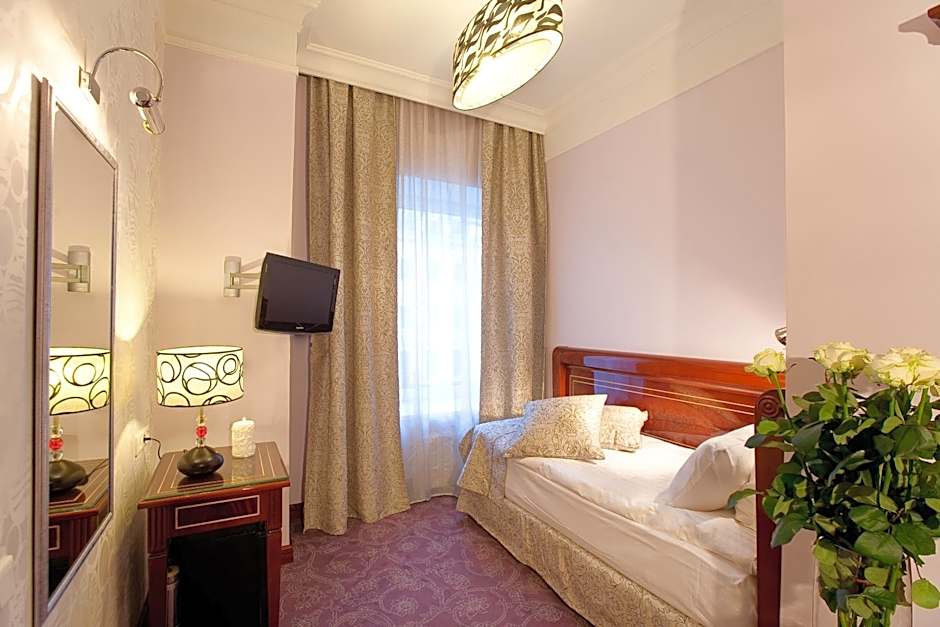 Golden Triangle Boutique Hotel