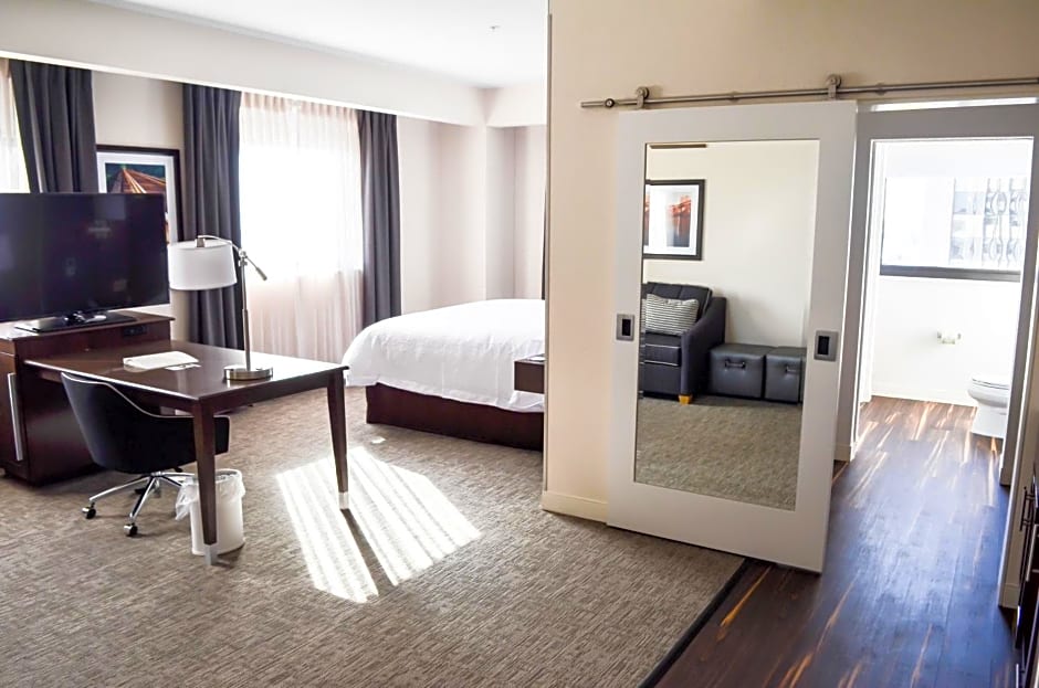 Hampton Inn & Suites - Richmond - Downtown, VA