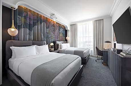 Daxton Queen Room with Two Queen Beds
