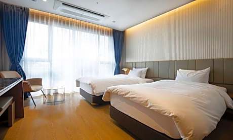 Standard Twin Room (Special Offer)