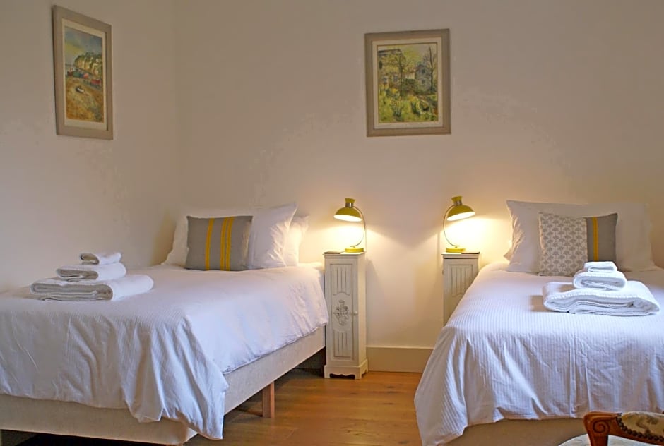 Westbury Cross House Bed & Breakfast