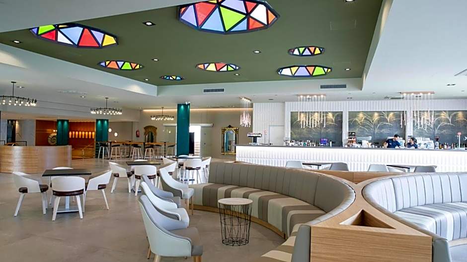 Evenia Olympic Palace