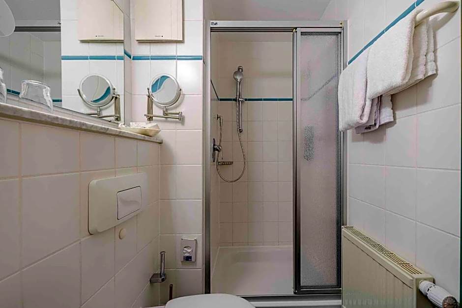 PLAZA Hotel Blankenburg Ditzingen, Sure Hotel Collection