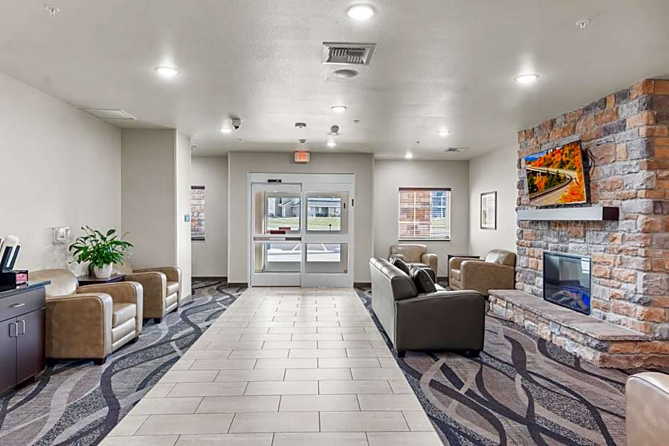 Cobblestone Hotel & Suites Denmark - Green Bay